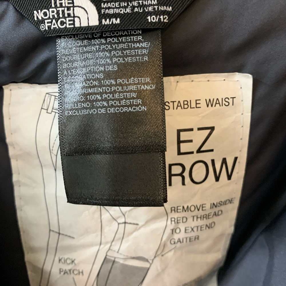 Brand new The North Face boy’s Freedom snowboard/ski pants